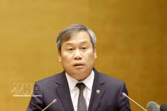 Vu Dai Thang, Chairman of the Hanoi People’s Committee, speaks at the national conference on studying, disseminating and implementing the Politburo’s Resolution No. 10-NQ/TW on developing the foreign-invested economic sector, held in Hanoi on June 30, 2026. (Photo: VNA)