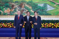General Secretary of the Communist Party of Việt Nam (CPV) To Lam (left), President of the Cambodian People’s Party (CPP) Hun Sen (right), and General Secretary of the Lao People’s Revolutionary Party (LPRP) Thongloun Sisoulith at the high-level meeting in Phnom Penh (Photo: VNA)
