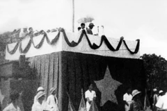 President Ho Chi Minh reads the Declaration of Independence on September 2, 1945 at Ba Dinh Square. (File photo: VNA)