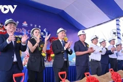 Health Ministry leaders attend groundbreaking ceremony for plasma-based biopharmaceutical production plant (Photo: Vov.vn)