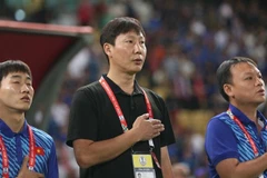 Coach Kim Sang-sik (C) at the ASEAN Cup 2024. (Photo: soha.vn)