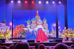 A performance at the international cultural festival in Artyom city of Russia’s Primorye region on June 23 (Photo: VNA)