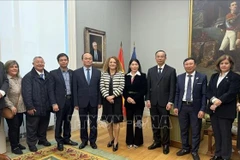 Representatives of the State Audit of Vietnam and the Spanish Court of Audit meet on November 7, 2025. (Photo: VNA)