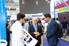 Visitors at the Vietnam Elevator Expo 2025 in Ho Chi Minh City (Photo: VietnamPlus)