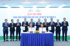 Participants at the signing ceremony (Photo: VNA)
