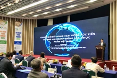 People attend a discussion at the 2025 Vietnam Food Forum. (Photo: VNA)