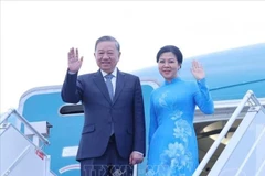 General Secretary of the Communist Party of Vietnam Central Committee To Lam and his spouse leave Minsk for Hanoi in the evening of May 12. (Photo: VNA)