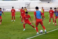 Vietnamese players in a training session. Vietam will defend the regional U23 title next week in Indonesia. (Photo courtesy of VFF)