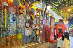 Numerous experiential spaces for young people and children at the programme Hanoi Dep Sound on the Hanoi Book Street (Photo: VietnamPlus)