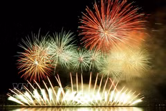 Japan’s Tamaya Kitahara Fireworks opens the third competition night of DIFF 2026 (Photo: VNA)