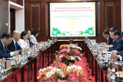 The meeting between Tay Ninh and Huaibei officials on October 14 (Source: baolongan.vn)