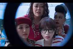 A scene from the film "Tho Oi," which is secretly recorded and illegally distributed on social media just days after its release. (Photo: (Galaxy Studio) 
