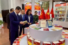 Visitors at the exhibition. (Photo: bvhttdl.gov.vn/)