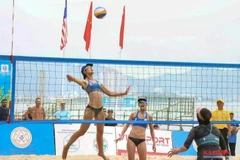 A play in the final match between the women’s teams of Vietnam and Indonesia (Photo: sggp.org.vn)