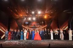 Participants in the 20th Cong hien (Devotion) Awards presentation ceremony in Hanoi on April 15 (Photo: VNA)
