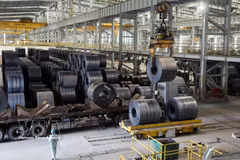 Steel products of Hoa Phat Group serve domestic demand and are exported to 40 countries and territories worldwide. (Photo: VNA)