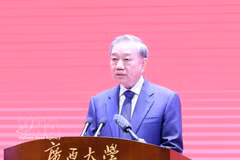 General Secretary and State President To Lam speaks at the relic site of Nanning Yucai School in Guangxi, China (Photo: VNA)