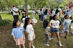 Children participate in a game at the ASEAN Family Day 2025 (Photo: VNA)