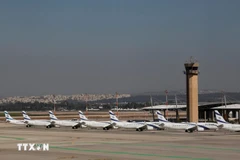 An El Al plane at Ben Gurion International Airport near Tel Aviv, Israel. (Photo: Xinhua/VNA)