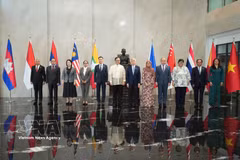 Senior officials from 11 ASEAN member states at the meeting (Photo: VNA)