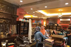 Batik is a handicraft produced in many regions of Indonesia that has high export value. (Photo: VNA)