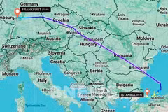 Flight VN30, en route from Frankfurt to Ho Chi Minh City, was diverted to Istanbul International Airport in Türkiye on September 17 to address a medical emergency. (Photo published by VNA)