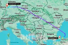Flight VN30, en route from Frankfurt to Ho Chi Minh City, was diverted to Istanbul International Airport in Türkiye on September 17 to address a medical emergency. (Photo published by VNA)