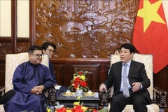 State President Luong Cuong (R) and outgoing Chilean Ambassador to Vietnam Sergio Narea Guzman. (Photo: VNA)