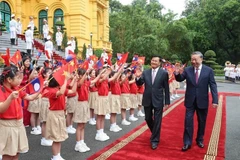 Communist Party of Vietnam General Secretary To Lam (right) and General Secretary of the Central Committee of the Lao People’s Revolutionary Party and President of Laos Thongloun Sisoulith during his visit to Vietnam on September 10, 2024 (Photo: VNA)