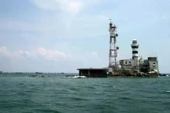 Thirty rescued after Indonesian-registered vessel capsizes off Singapore