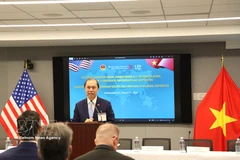 Vietnamese Ambassador to the US Nguyen Quoc Dung addresses the forum. (Photo: VNA)