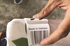 No legal framework currently defines what qualifies as “Vietnamese origin” for goods circulating domestically. (Photo: thoibaotaichinhvietnam.vn)