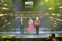 At the award ceremony of the Da Nang Asian Film Festival 2025. (Photo: VNA)
