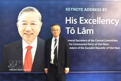 The Cambodian scholar is impressed by Party Genereral Secretary and State President To Lam's keynote address. (Photo: VNA)