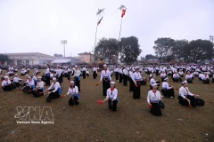 Artisans dressed in traditional ethnic attire perform Muong gong music at the Khai Ha (going down to the fields) festival in Muong Bi commune, Phu Tho province, on February 24, 2026 (the eighth day of the first lunar month of the Year of the Horse). (Source: VNA)