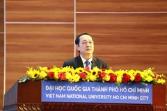 Dr Huynh Thanh Dat, deputy head of the Party Central Committee's Commission for Information, Education and Mass Mobilisation, speaks at the national scientific conference on biotechnology development strategy on November 29. (Photo: Courtesy of VNU-HCM) 