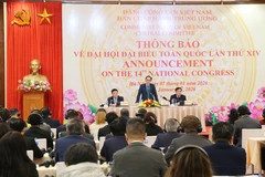 Secretary of the Party Central Committee and Minister of Foreign Affairs Le Hoai Trung speaks at the meeting (Photo: VNA)