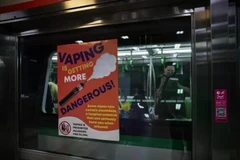 Vaping was banned in Singapore in 2018, with those caught using one facing a fine of up to 2,000 SGD. (Photo: thestar.com.my)