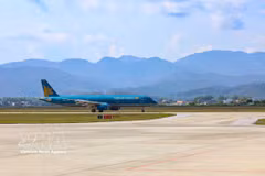 A Vietnam Airlines aircraft (Photo: VNA)