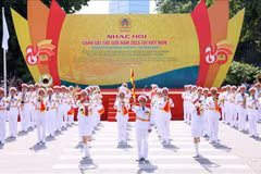 The World Police Band Concert - Vietnam 2025 officially opens on the morning of August 9 at Hoan Kiem pedestrian street in Hanoi. (Photo: VNA)
