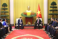 State President Luong Cuong (R) and Chief Justice of the Supreme Court of Mongolia Ganzorig Damdin in Hanoi on March 4. (Photo: VNA)