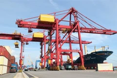 Chu Lai Port welcomes the Chana Bhum, a Singapore-flagged vessel operated by RCL, marking the opening of the Chu Lai–India shipping route. (Photo: VNA)