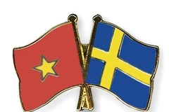 Vietnamese leaders congratulate Sweden on National Day