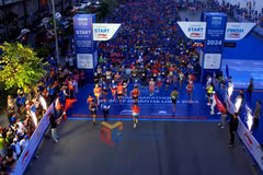 The Halong Bay Heritage Marathon 2024 attracts over 13,500 athletes from 55 countries. (Photo: baoquangninh.vn)