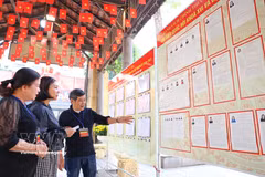 Preparations at polling station No. 05 at Trung Vuong Secondary School (Cua Nam ward, Hanoi) have been basically completed. (Photo: VNA)