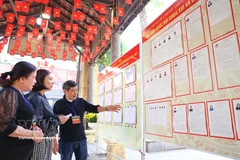 Preparations at polling station No. 05 at Trung Vuong Secondary School (Cua Nam ward, Hanoi) have been basically completed. (Photo: VNA)