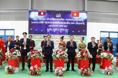 Delegates at the inauguration ceremony of the Dakcheung district Sports Complex in Sekong (Photo: VNA)