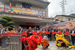 The ribbon-cutting ceremony marks the inauguration of Dai An Tokyo Pagoda on May 31. (Photo: VNA)