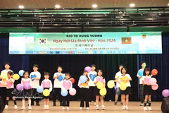 Children from Vietnamese-Korean multicultural families perform at the 2026 Vietnam-RoK Family Festival. (Photo: VNA)