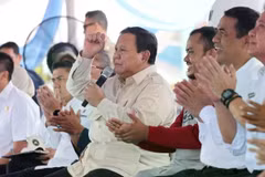 President Prabowo Subianto delivers his remarks at the launch of the Indonesian Planting Movement in Ogan Ilir, Palembang, South Sumatra, on April 23 (Photo: Antara)